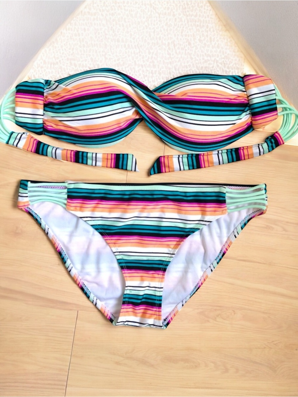 🆕 Hot Water Swim Bikini Stripped Multicolored Bandeau Bikini
